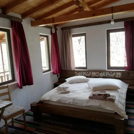 Elena Kosovo